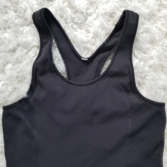 Lululemon Reveal Racerback Wourkout Tank - Picture 6 of 9